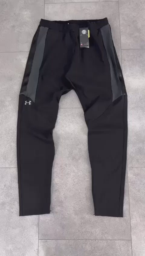 بنطلون نايلون UNDER ARMOUR